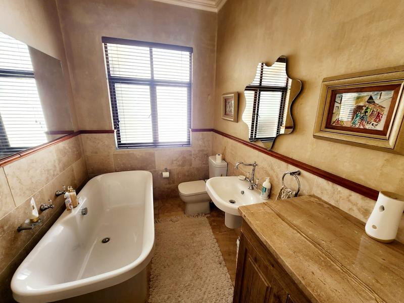 3 Bedroom Property for Sale in Mossel Bay Central Western Cape